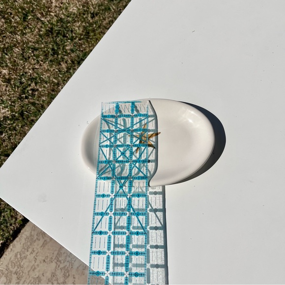 New Rae Dunn Star Plate - Picture 2 of 5